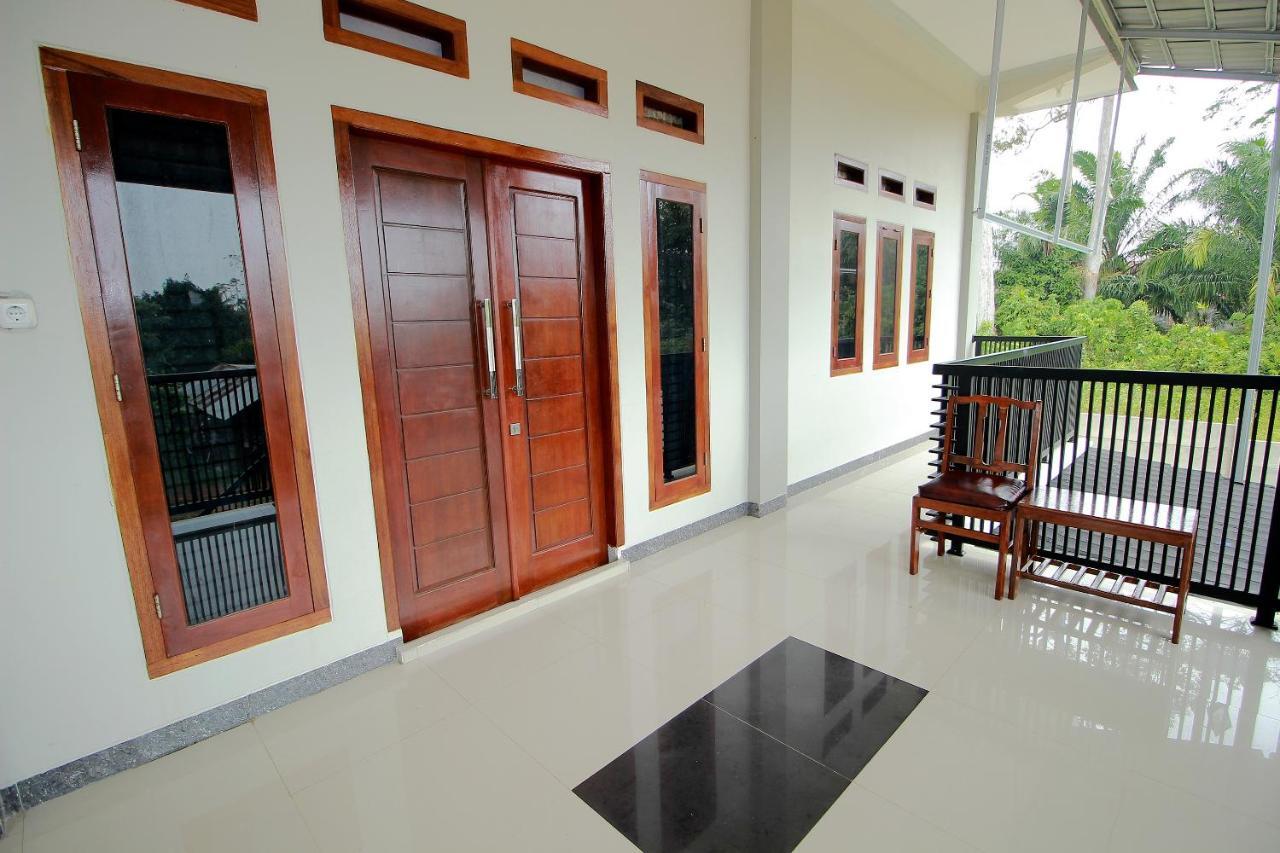 Oyo 739 Guest House Si Kancil Bengkulu Exterior photo